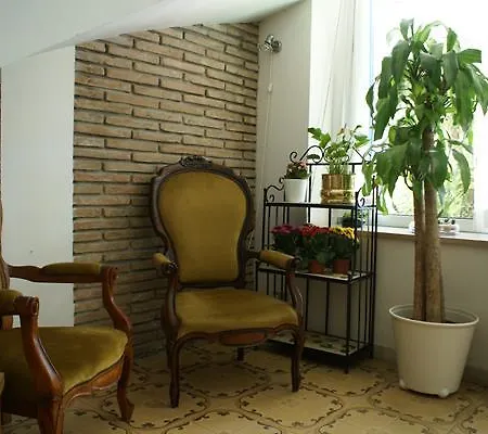 Bel Air Hotel