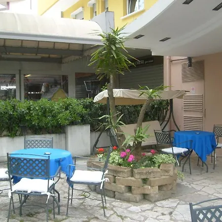 Bel Air Hotel